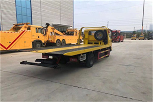 廉江非事故拖车