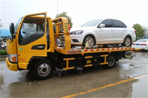 廉江附近拖车救援24小时服务热线